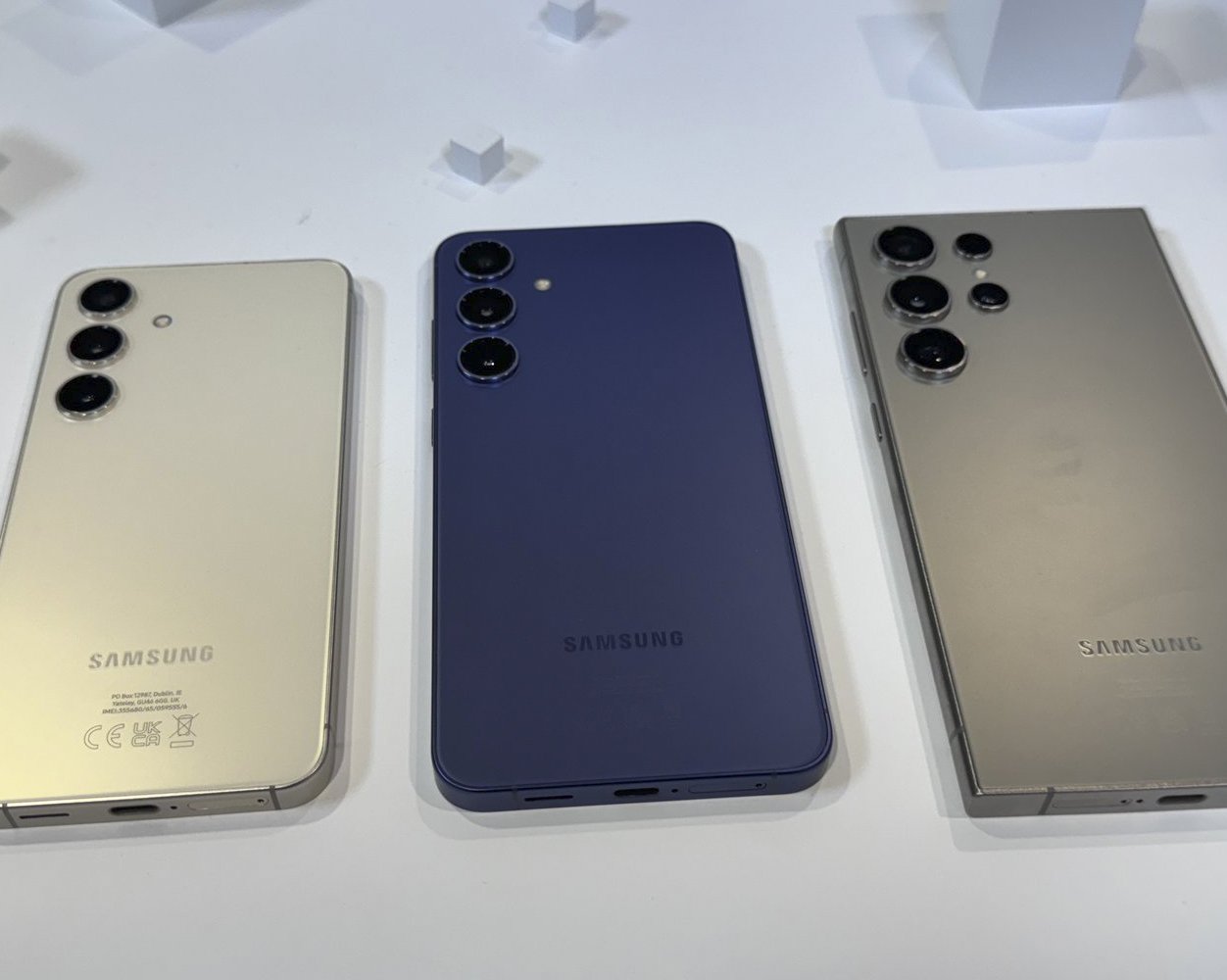 Флагманы Galaxy S24 появятся в России раньше, чем в других странах